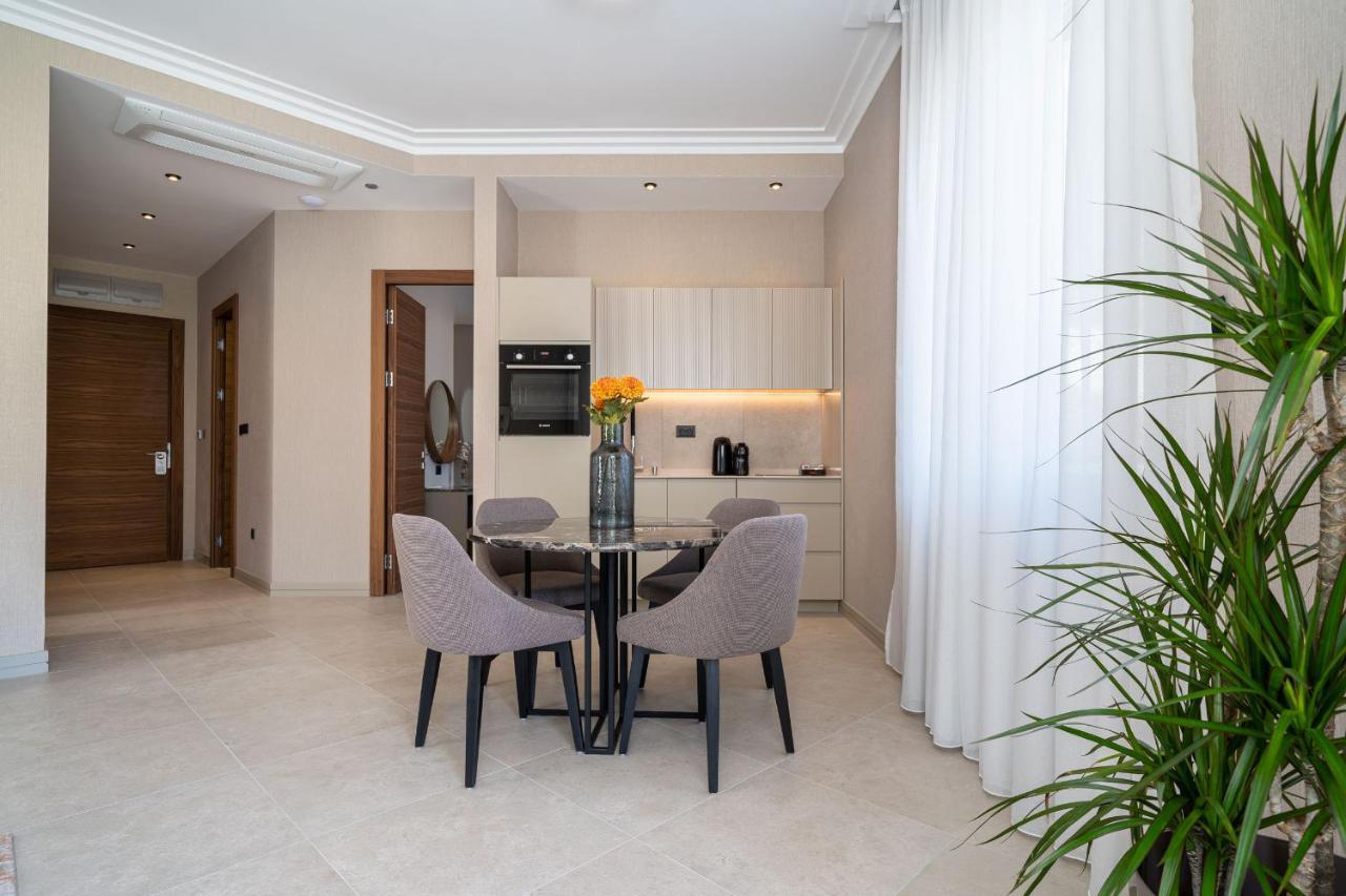 C Group Apartments 科托尔 外观 照片