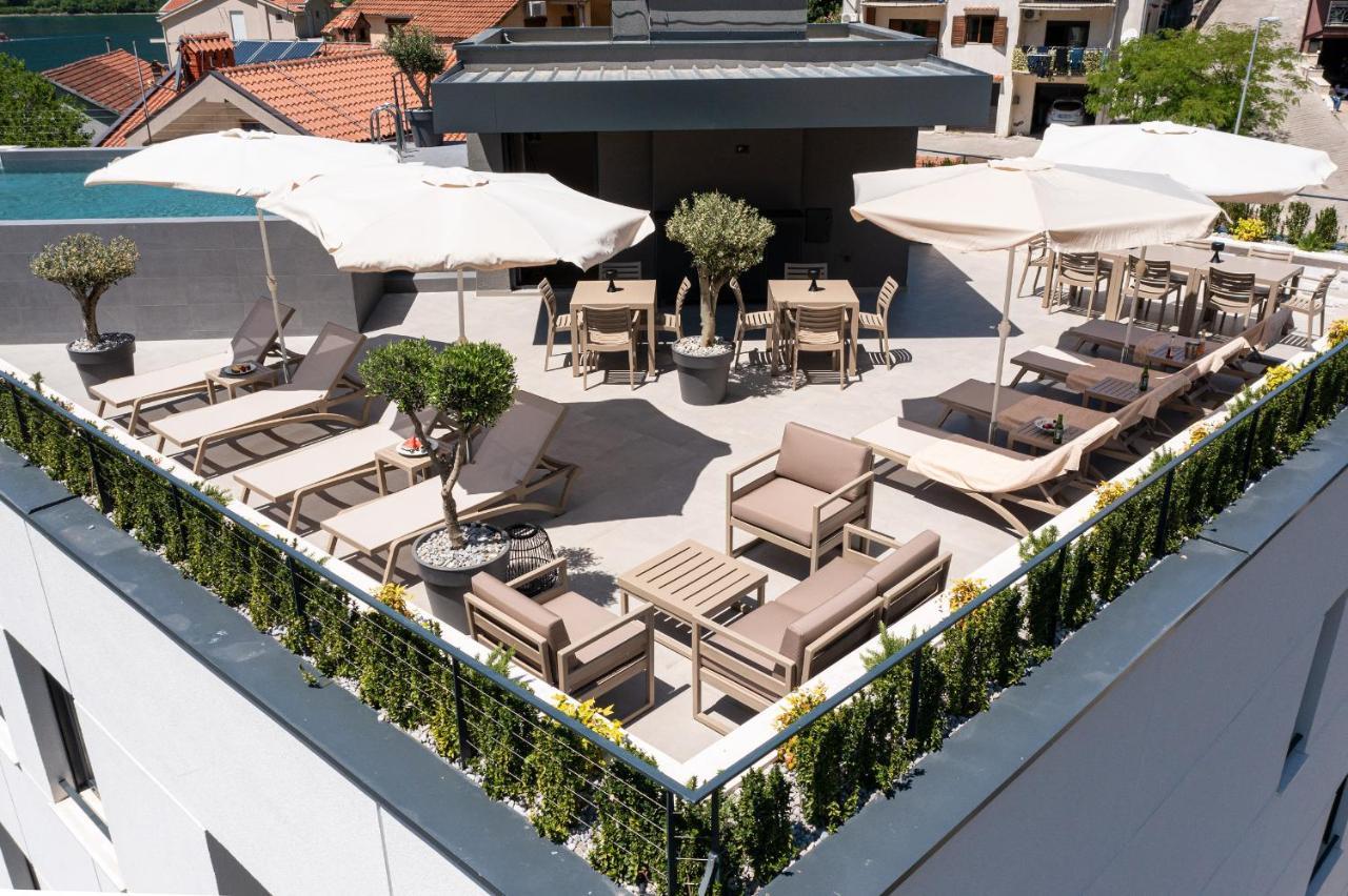 C Group Apartments 科托尔 外观 照片