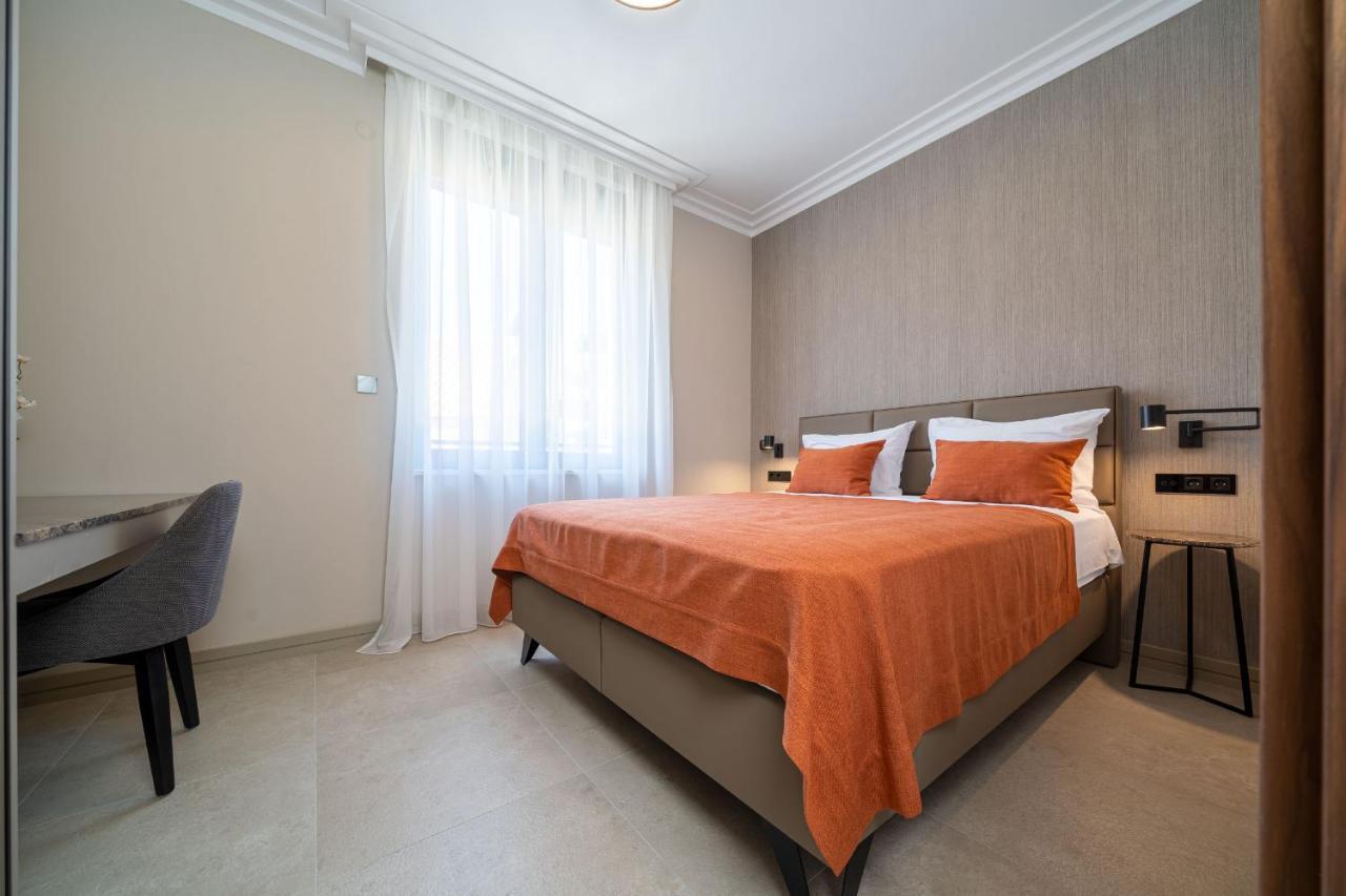 C Group Apartments 科托尔 外观 照片