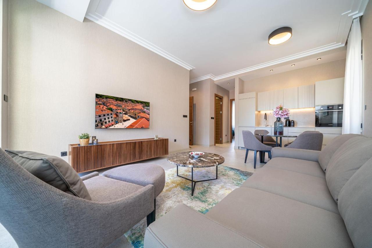 C Group Apartments 科托尔 外观 照片