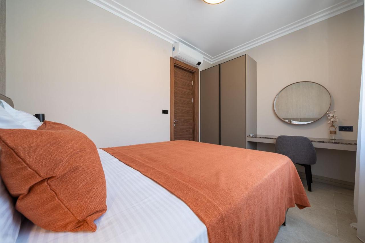 C Group Apartments 科托尔 外观 照片