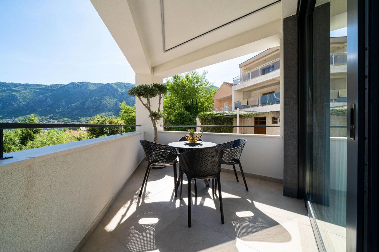 C Group Apartments 科托尔 外观 照片